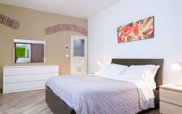 House under the Towers