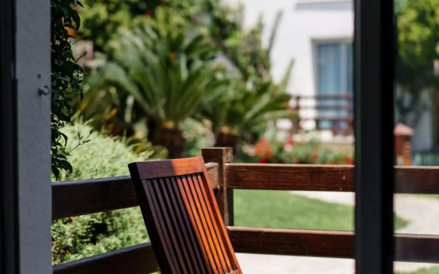 Costa Luvi Hotel