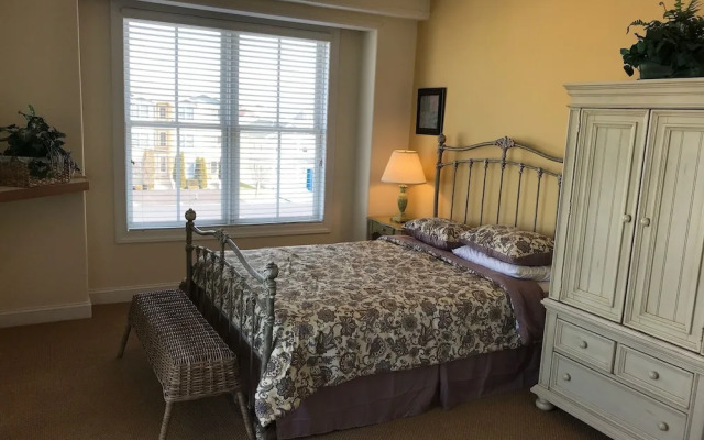 Hemingways by the Sea Condo Rentals
