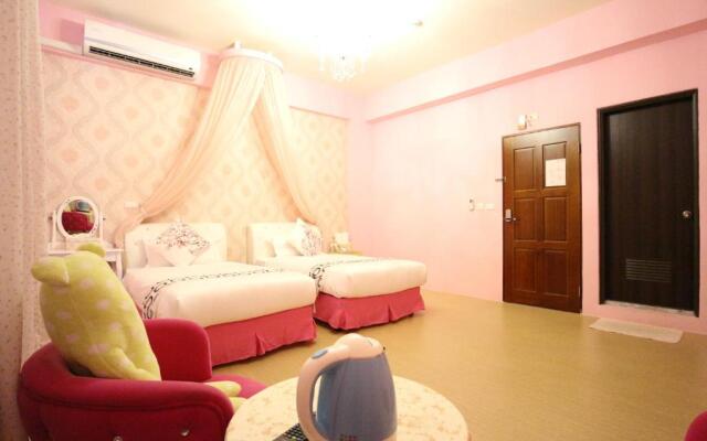 Aunt's Bed and Breakfast