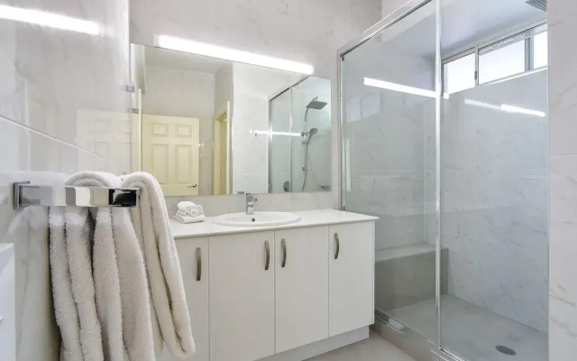 Bella Vista East 5