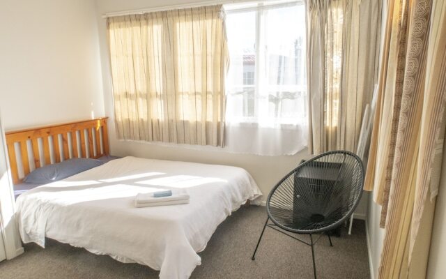 Arent Serviced House 14A Dignan St