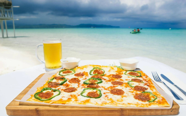 White House Beach Resort