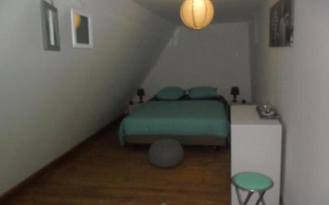 Le Village Des Glycines