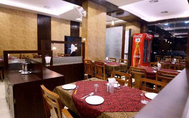 Hotel Shree Sai Dhan