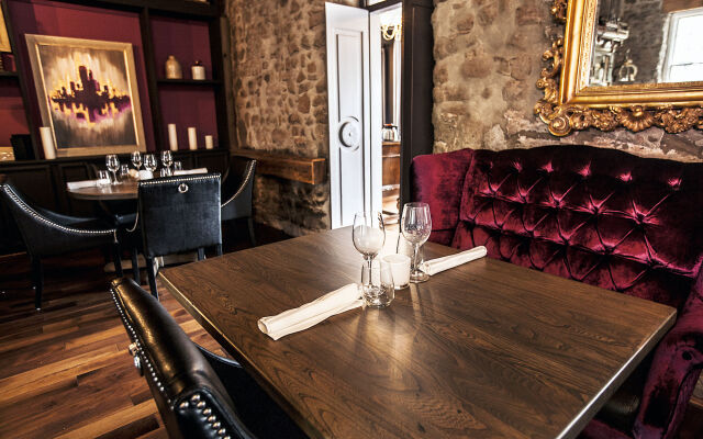 Old Stone Inn Boutique Hotel