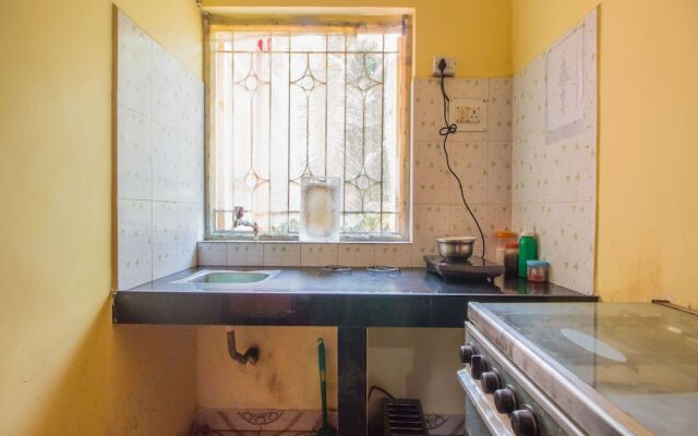 OYO 11508 Home Colourful Studio Calangute
