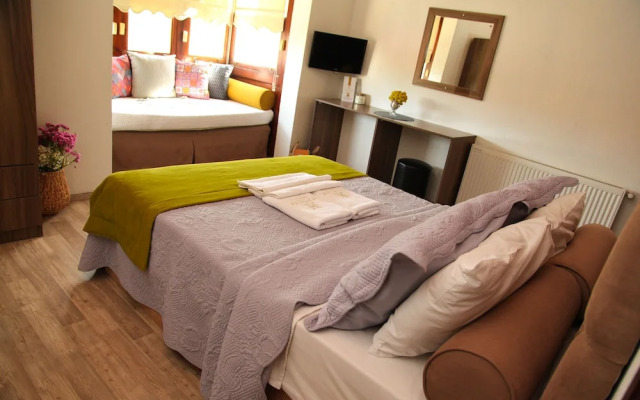 Zevkliler Alacati Boutique Hotel & Fine Dining