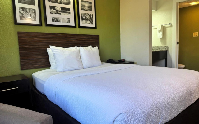 Travelodge by Wyndham Flowood