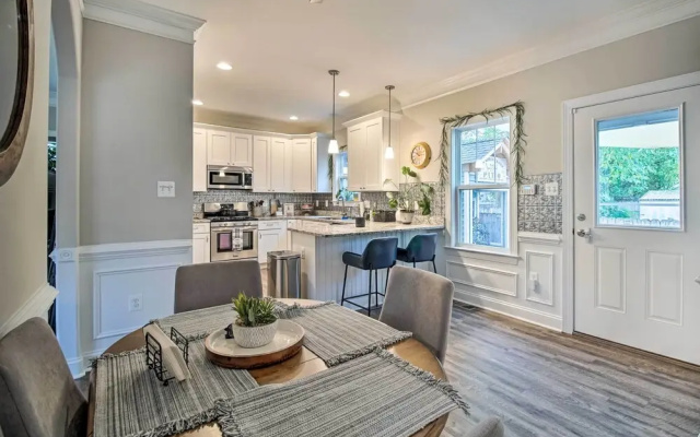 Downtown Fredericksburg Home w/ Large Patio!