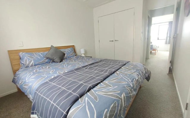 Stunning Townhouse - Walking to Botany Shopping Center