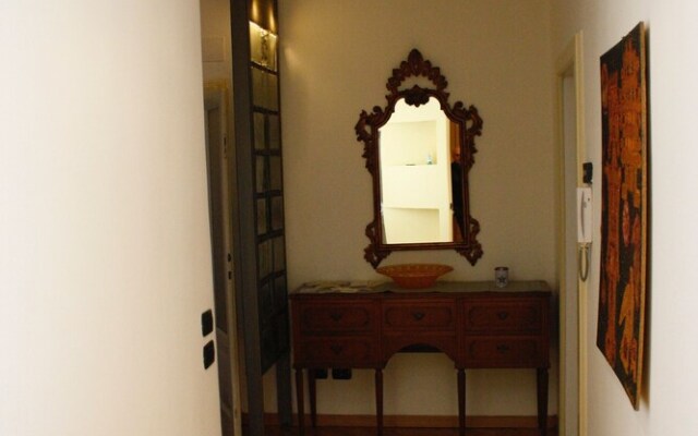 1929 Castle Guest
