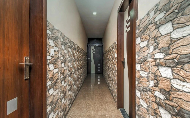 Hotel Heaven by OYO Rooms