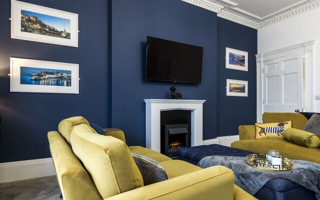 Pieces of Eight Two Bedroom Apartment