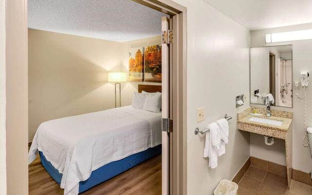 Days Inn by Wyndham Raleigh-Airport-Research Triangle Park