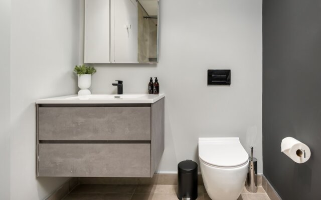 One Calais Luxury Apartments