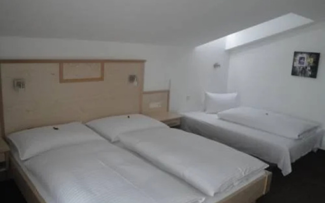 Pension Dorfplatzl