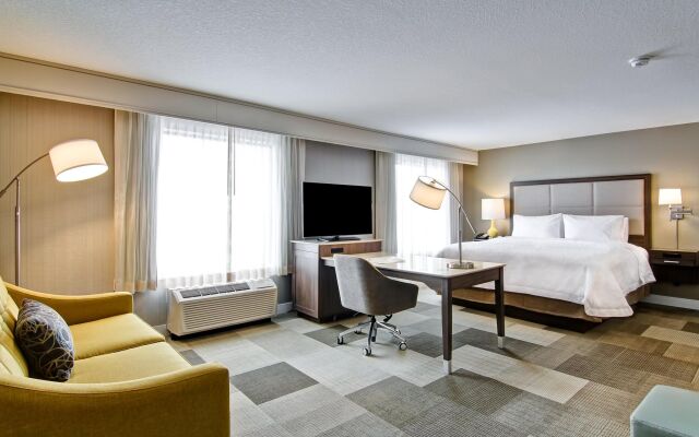 Hampton Inn & Suites by Hilton Saskatoon Airport