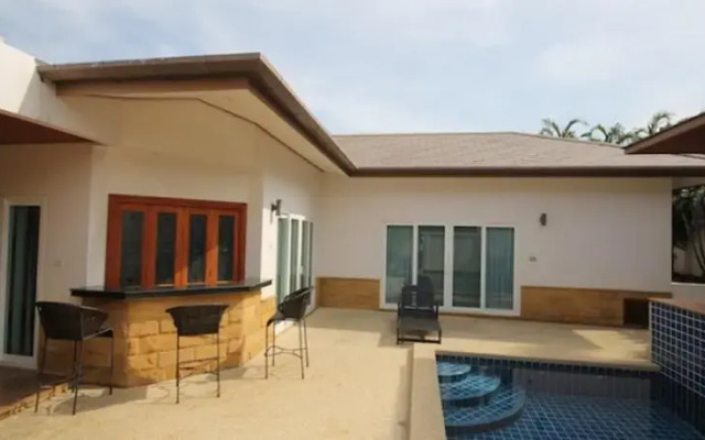 Tropical Pool Tamarind Villa V