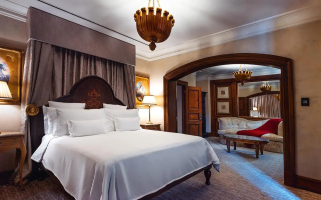 Palazzo Hotel