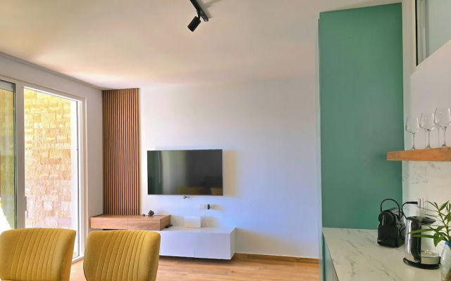 Aqua Bliss Apartment 296
