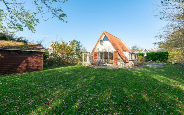 Alluring Home With Garden