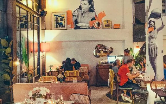 Sacha's Hotel UNO & UNO Express