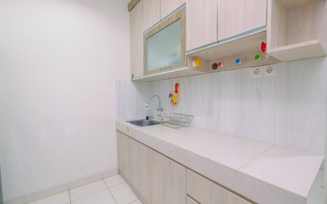 Homey And Comfy 2Br Sentul Tower Apartment