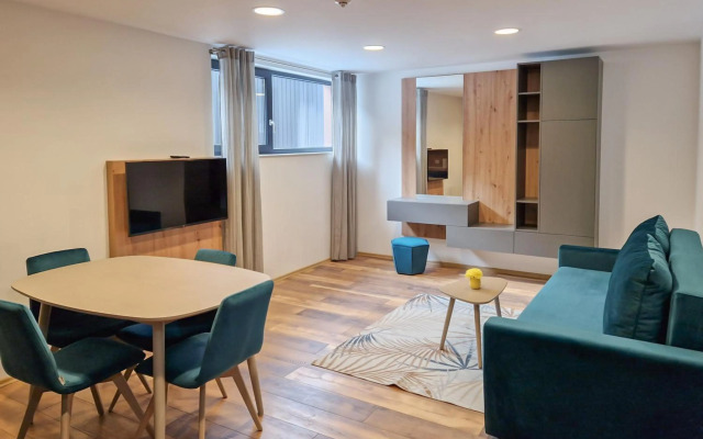 Royal Maison Apartments