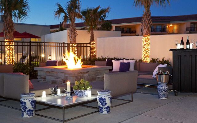 Courtyard by Marriott Galveston Island