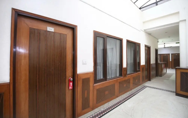 OYO Rooms Sector 7 Madhya Marg