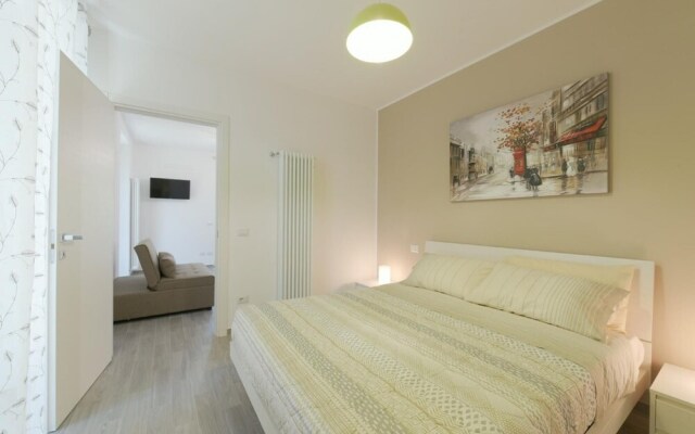 Sunflower Apartment 1 With Terrace in Baveno