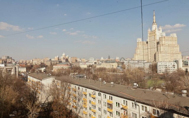 LUXKV Apartment on  Druzhinnikovskaya