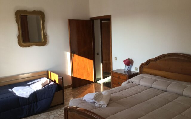 Venice Martinas Home