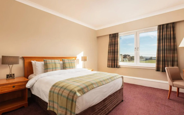 Carnoustie Golf Hotel