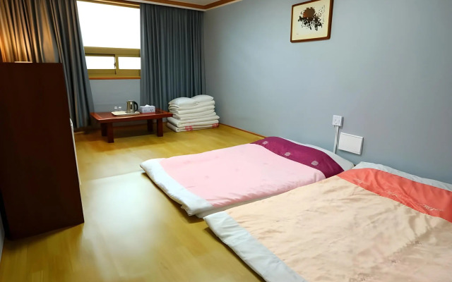 Prime Tourist Hotel