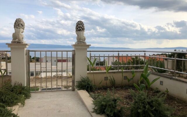 Modern Accommodation