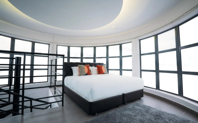 B Lot Hotel
