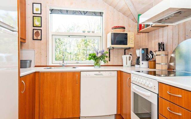 6 Person Holiday Home in Hemmet