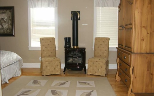 The Burleigh Falls Inn & Suites