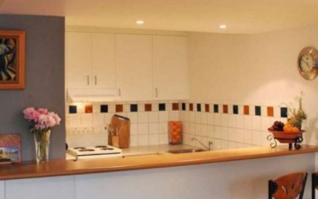 1/33-35 Fletcher lane - A Beautiful Flat