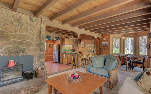 The Pond by Village Properties at Sunriver