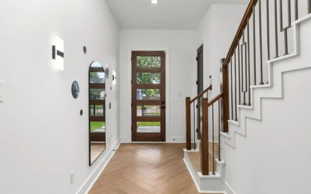 Chic 4BR Getaway Near NRG TMC