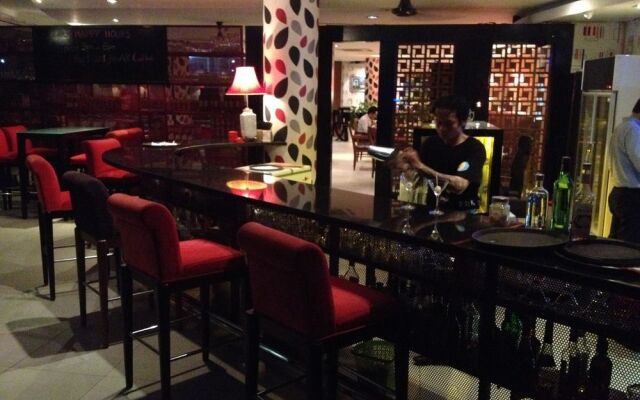 Saigon City View Apartment & Pool