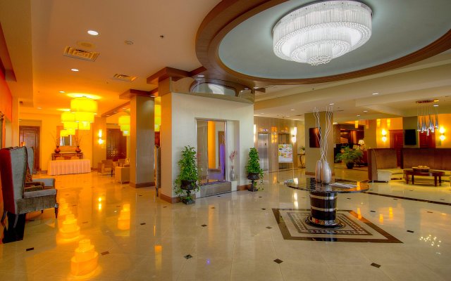 Holiday Inn Orlando East - UCF Area, an IHG Hotel