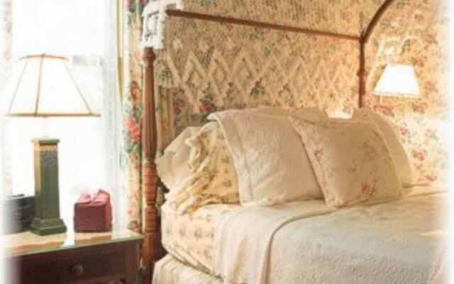 White Lace Inn