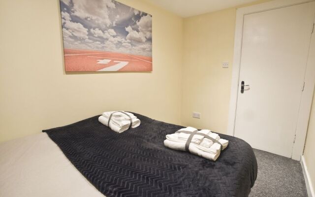 Short Stay Bristol - Church Apartment