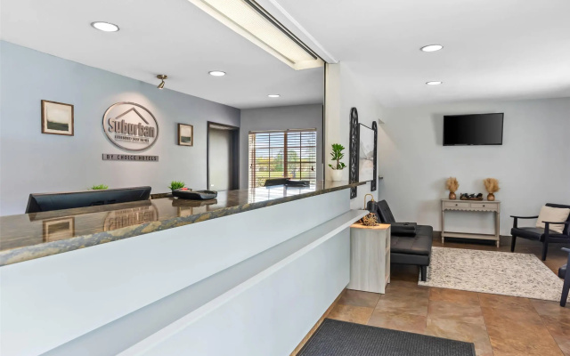 Suburban Studios Clarksville-Louisville North