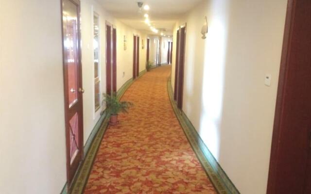 Greentree Inn Shanghai Zhujing Business Hotel
