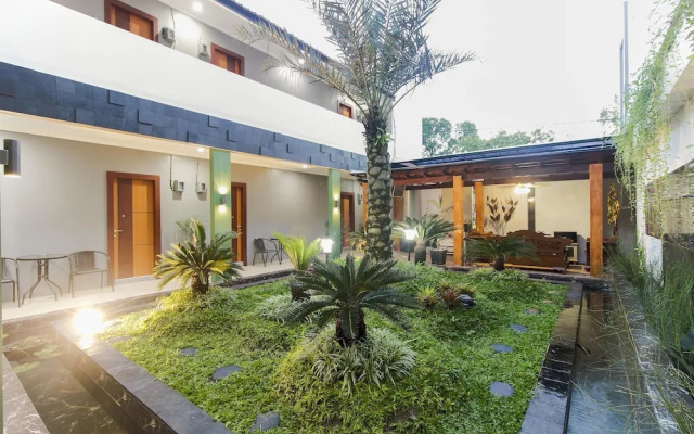 Rempoa Indah by Reddoorz
